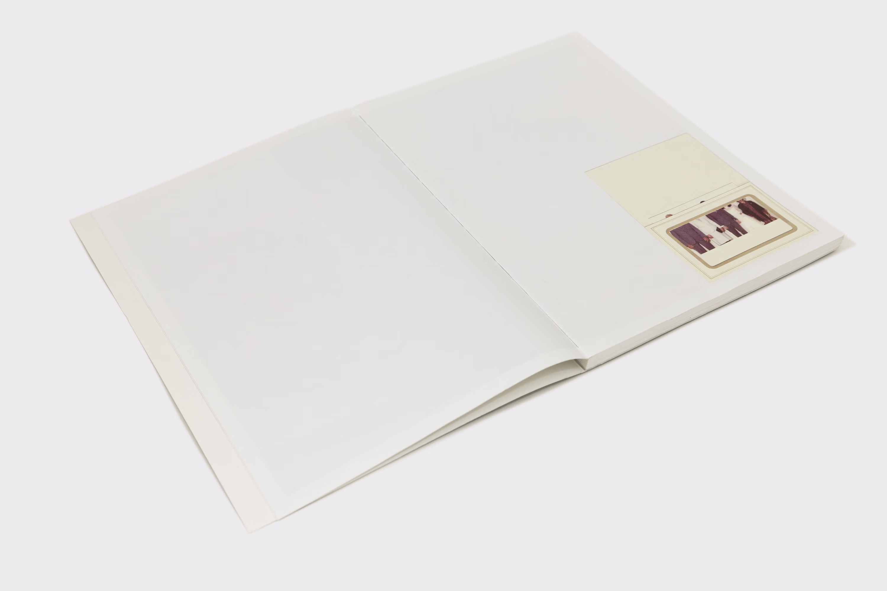 Ricardo Tokugawa. Utaki, book view 2, 2021